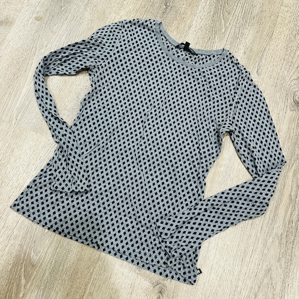 Victoria's Secret Womens Small Gray Black Diamond Print Long Sleeve Pajama Top